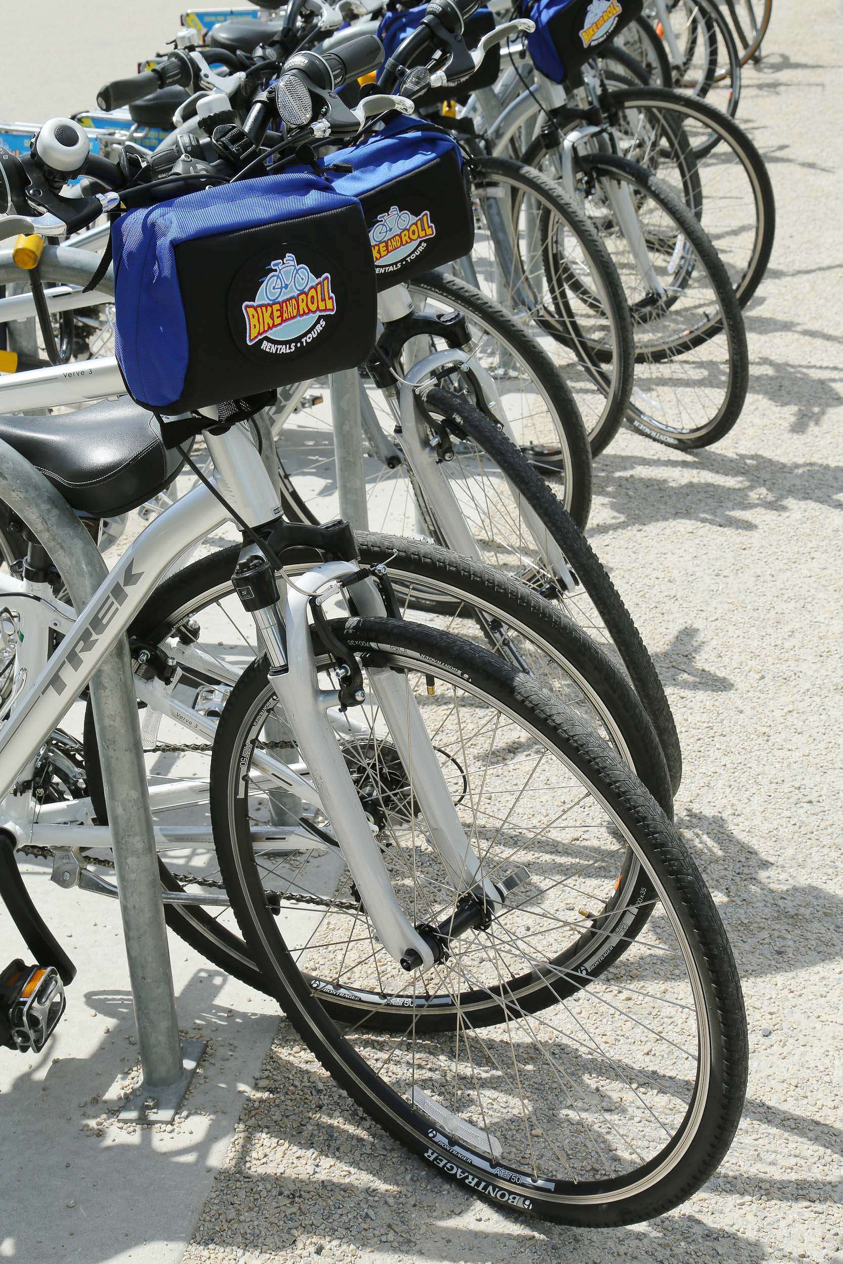 Bike and Roll bicycles ready for tourists in New York Fietsen Washington