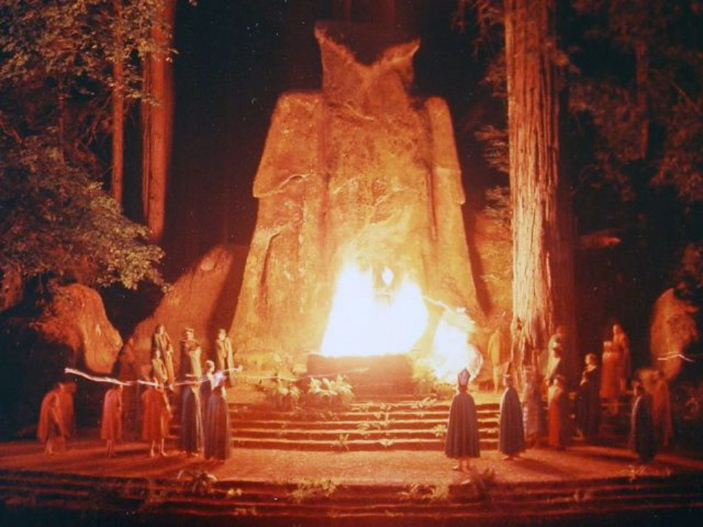 Het duistere, geheime genootschap Bohemian Grove