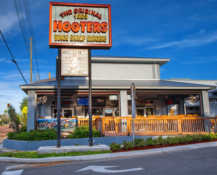 De eerste Hooters vestiging in Clearwater, Florida