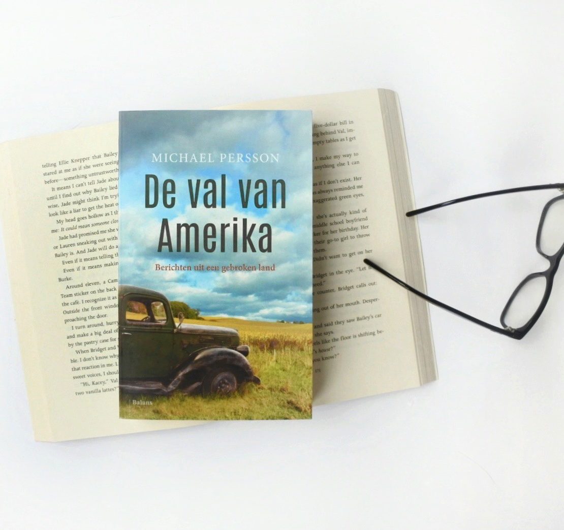 Het boek 'De val van Amerika' van Michael Persson