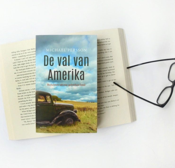 Het boek 'De val van Amerika' van Michael Persson