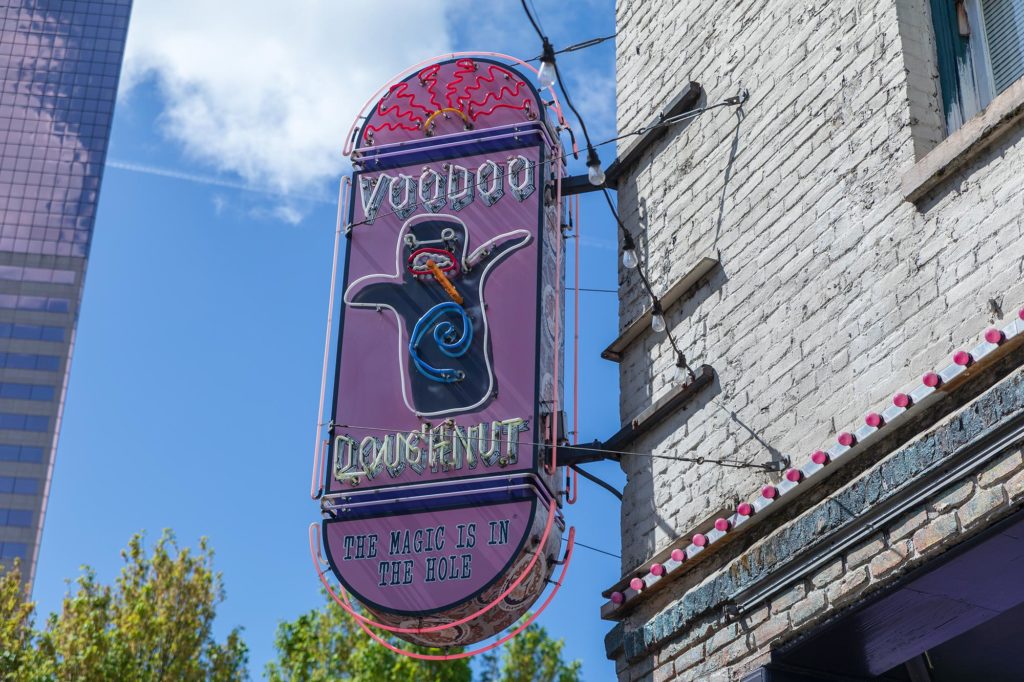 voodoo doughnut portland