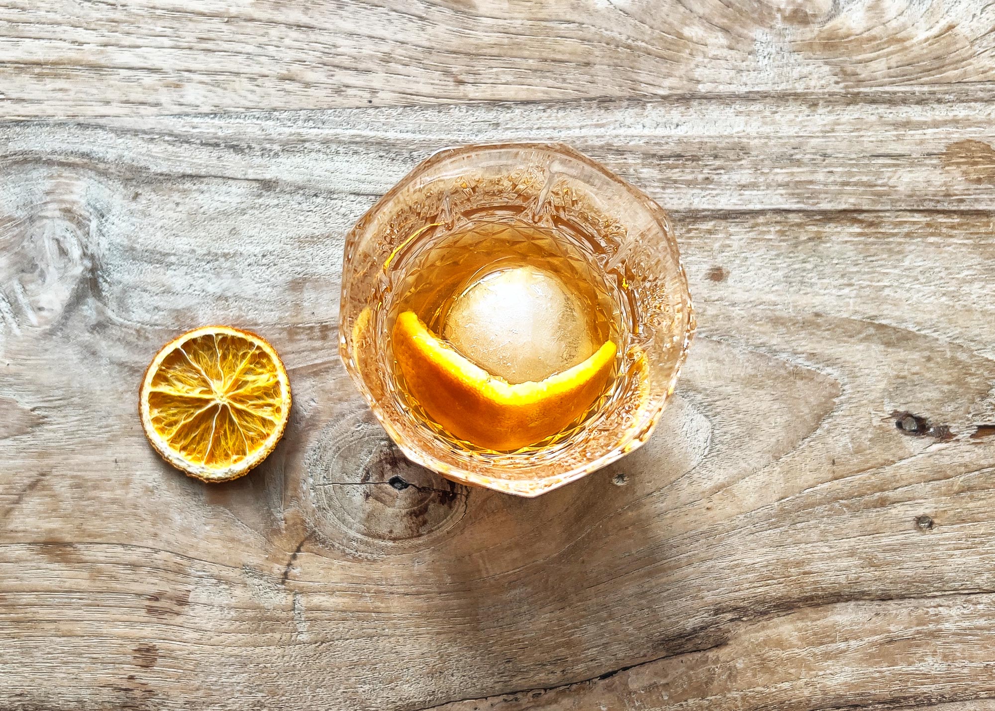 Hoe maak je de perfecte Old Fashioned-cocktail? De stap voor stap bereiding!