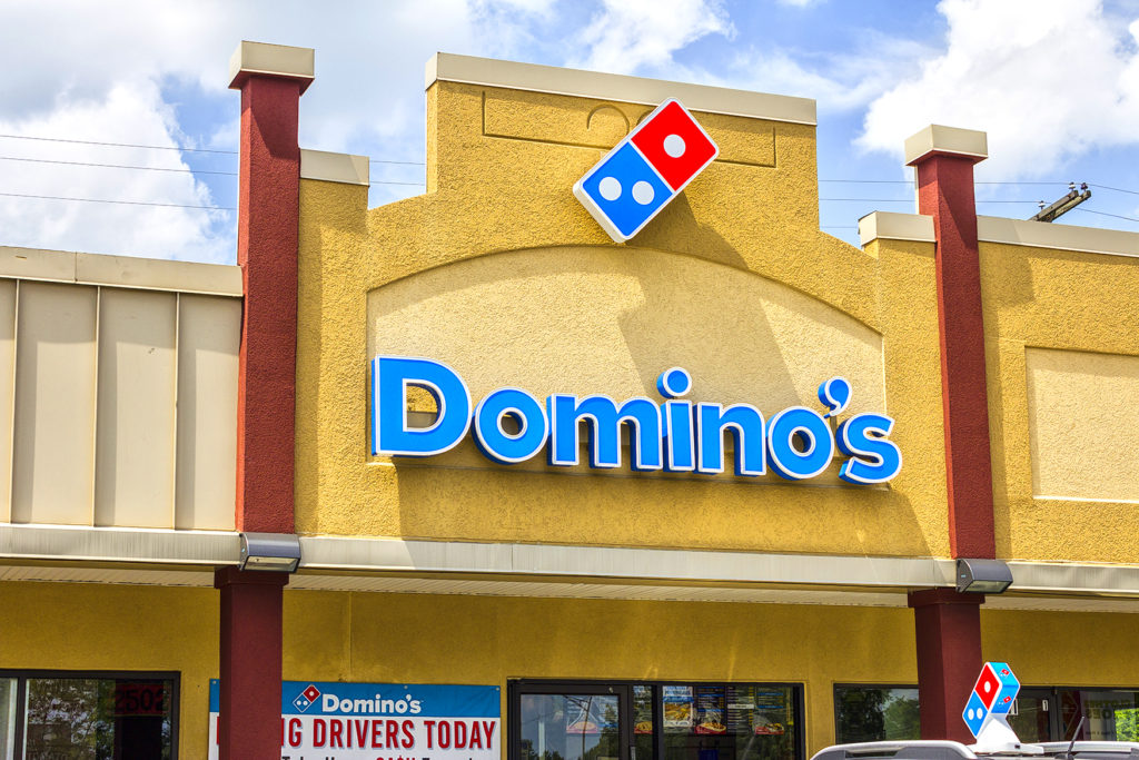 Het bekende domino logo van Domino's Pizza