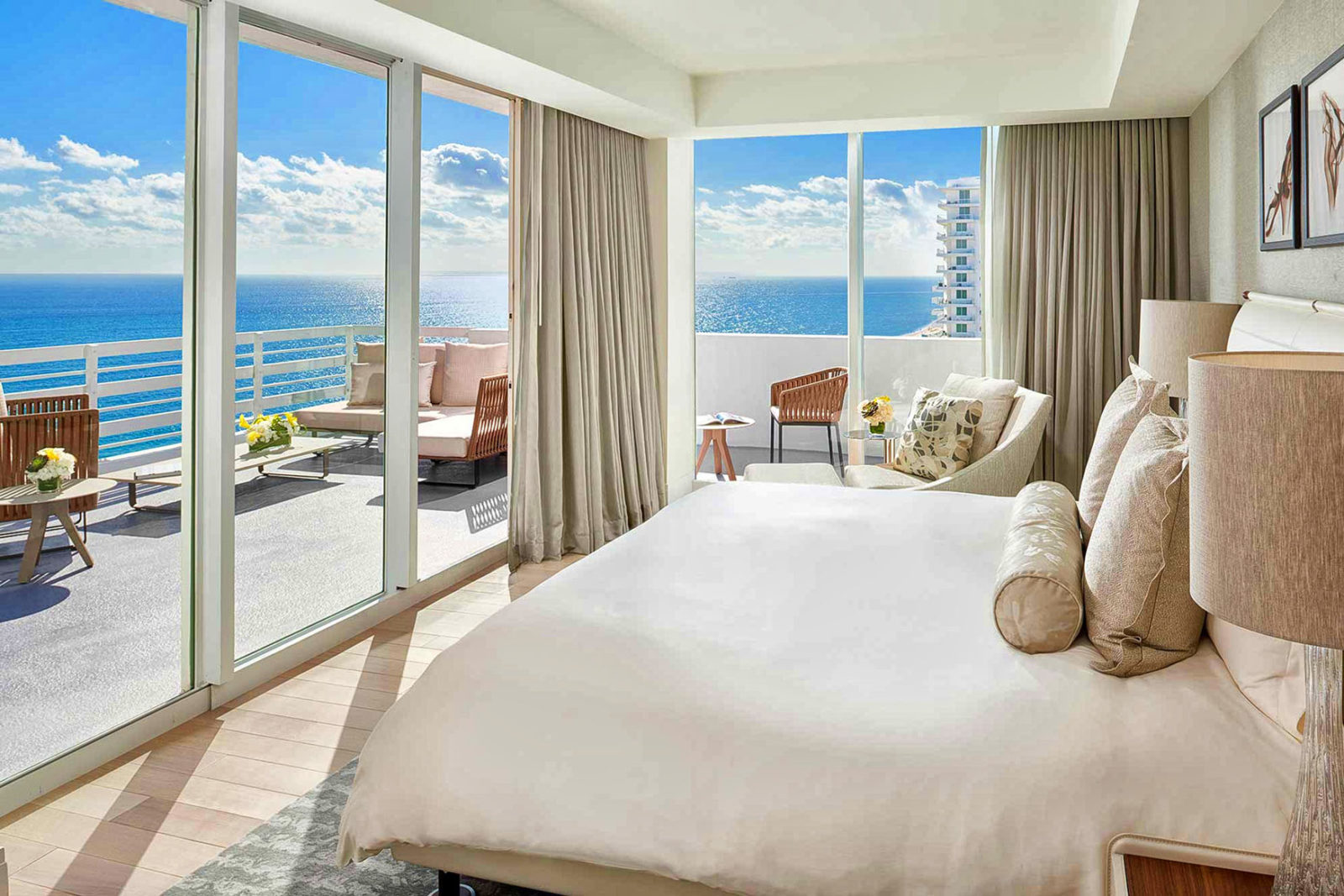 Een kamer met zeezicht in het beroemde Fontainebleau resort in Miami Beach