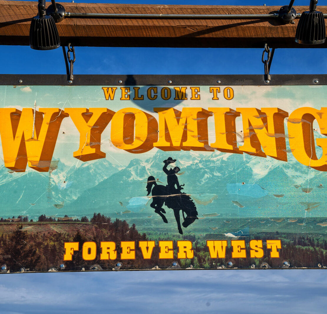 Bord met 'Welcome to Wyoming'