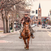 Een cowboy in de hoofdstad Cheyenne, in de staat Wyoming