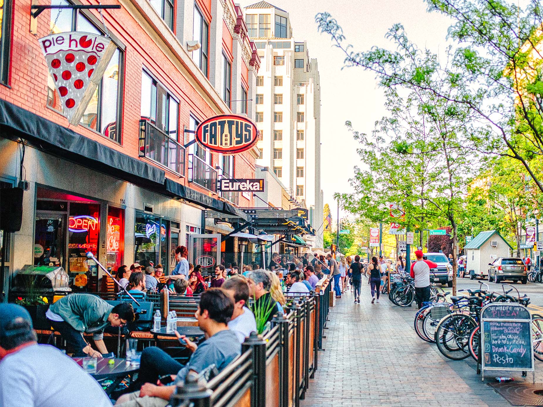 De vele restaurants aan 8th Street in Boise