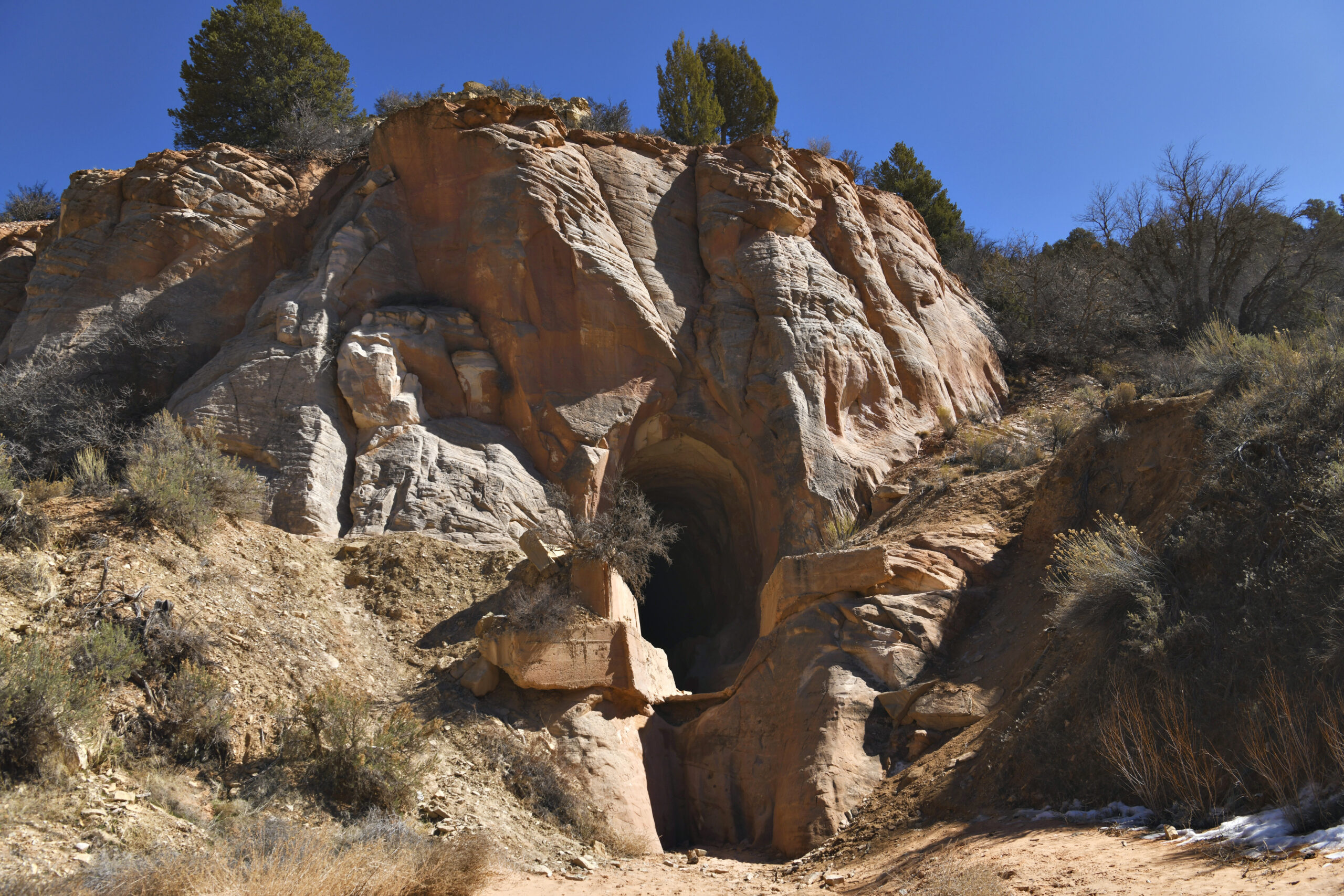 Belly of the Dragon in Utah