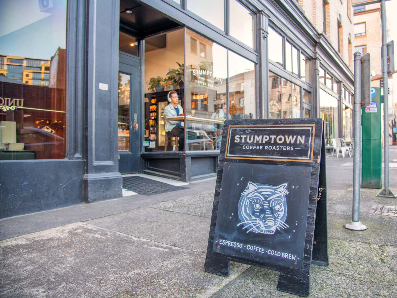 Een filiaal van Stumptown Coffee in Portland, Oregon